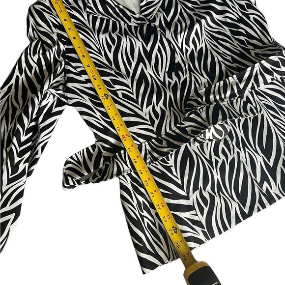 Le Suit lined zebra print tie waist blazer - Picture 9 of 11